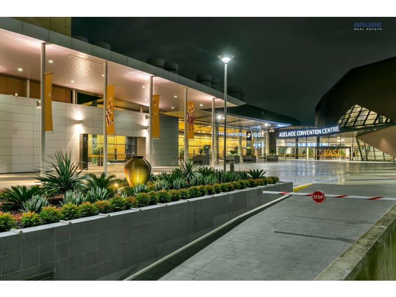 604/102 – 105 North Terrace, Adelaide SA 5000
