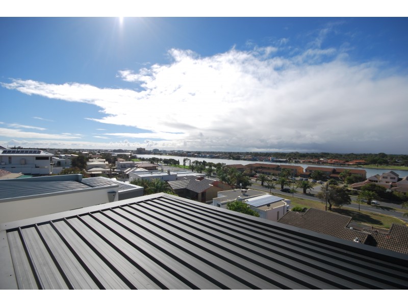 118 Seaview Road, Tennyson SA 5022