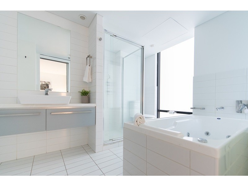 606/102 – 105 North Terrace, Adelaide SA 5000