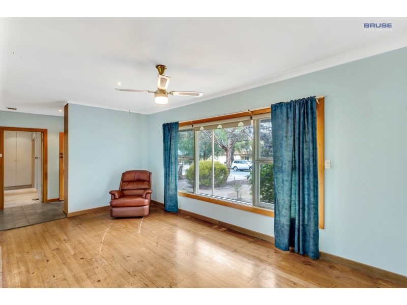 32B Maple Avenue (Corner of Jury Avenue), Rostrevor SA 5073