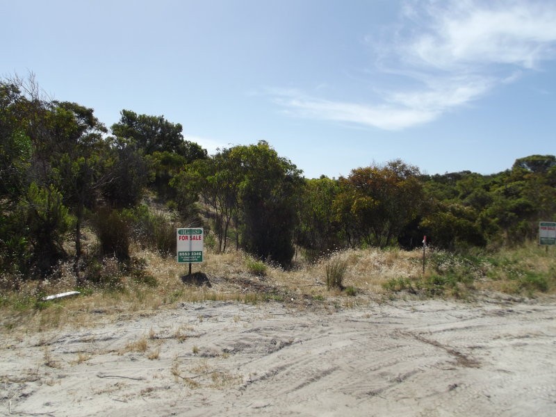 103 Flinders Grove, Island Beach SA 5222