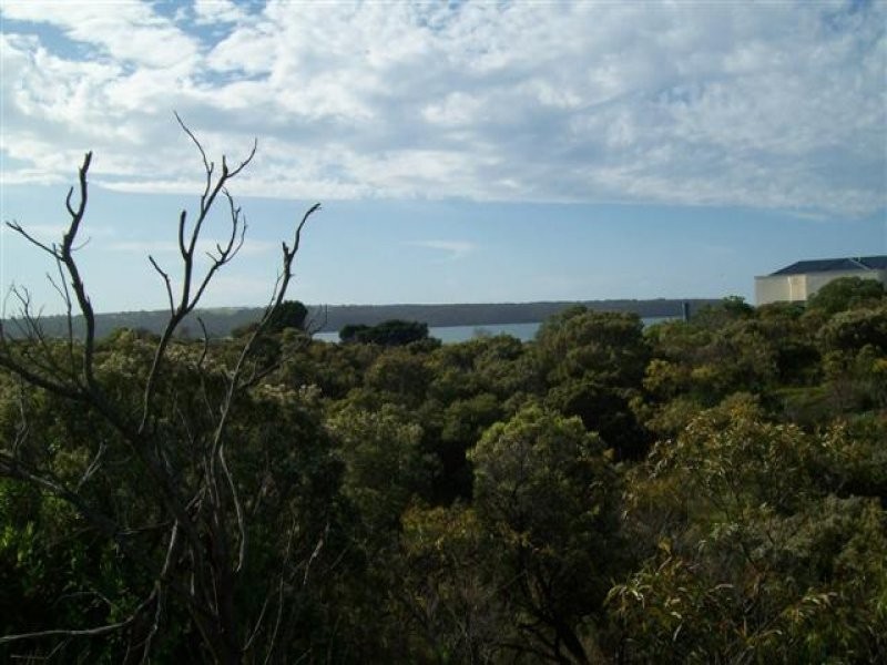 103 Flinders Grove, Island Beach SA 5222