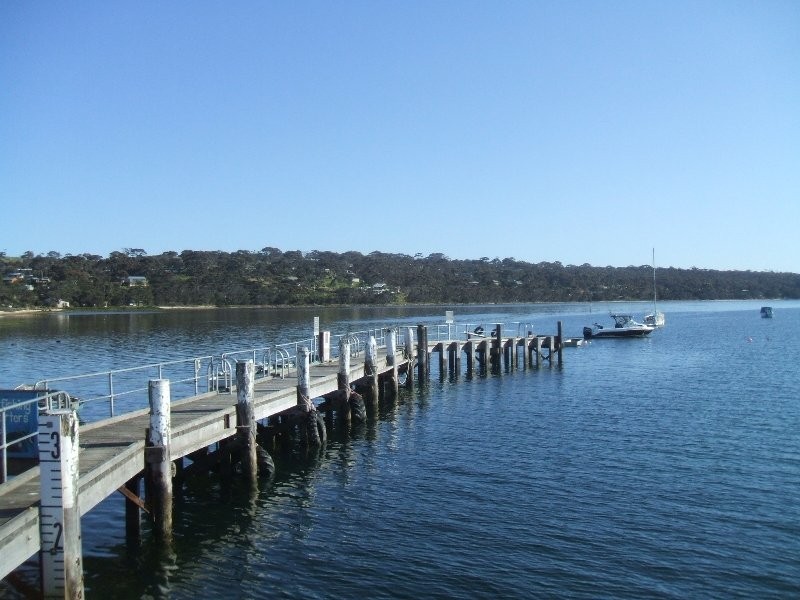 2 – Redbanks Road, American River SA 5221