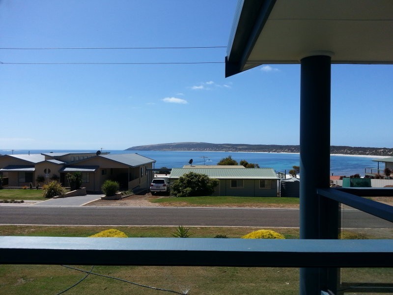 31  Hawthorn Ave, Emu Bay SA 5223