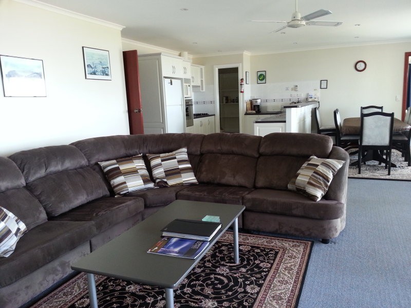 31  Hawthorn Ave, Emu Bay SA 5223