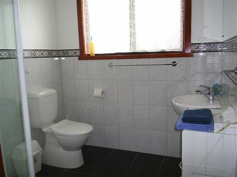 31  Hawthorn Ave, Emu Bay SA 5223