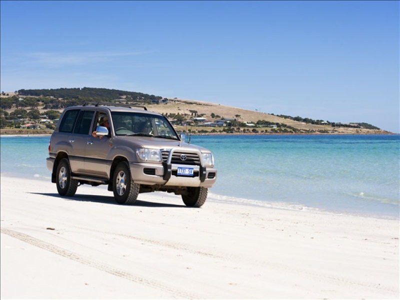 31  Hawthorn Ave, Emu Bay SA 5223