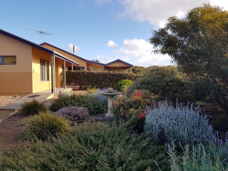 6 Casuarina Crescent, Penneshaw SA 5222