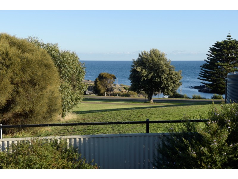 6 Casuarina Crescent, Penneshaw SA 5222