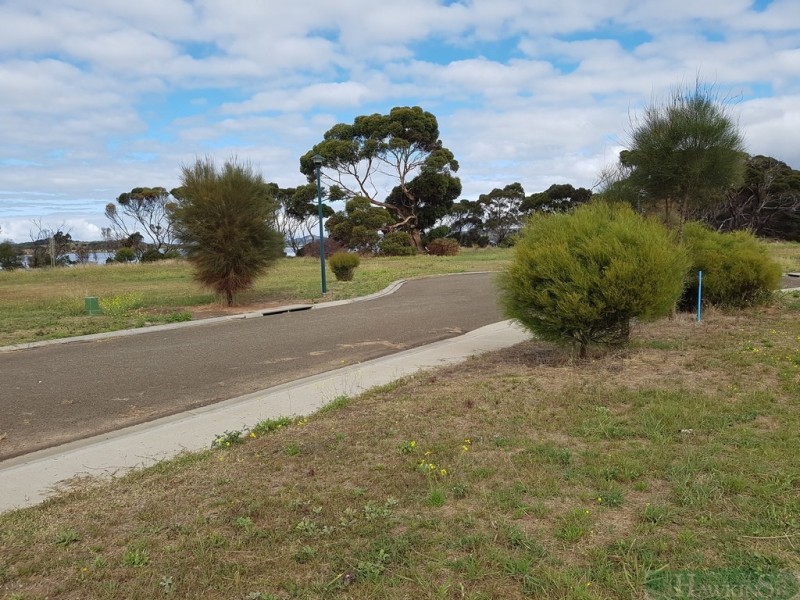 16 Kestrel Close, American River SA 5221