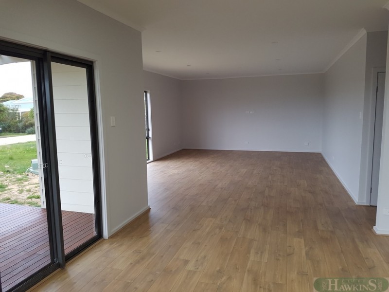 18 Beach Crescent, Baudin Beach SA 5222