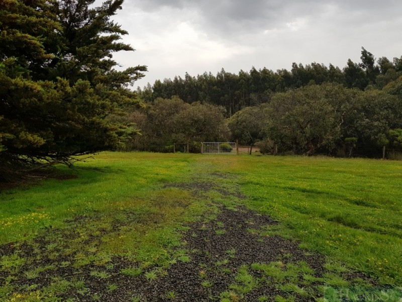 140 Tin Hut Road, Duncan SA 5223