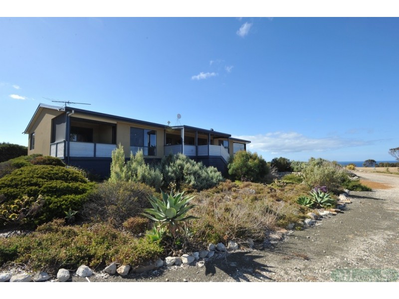 138 Bates Road, Emu Bay SA 5223