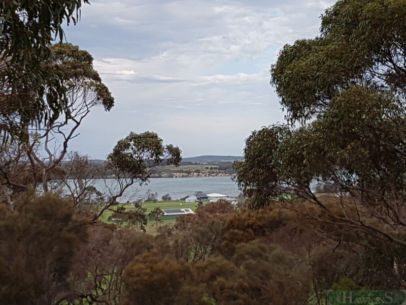 18 Thomas Road, American River SA 5221