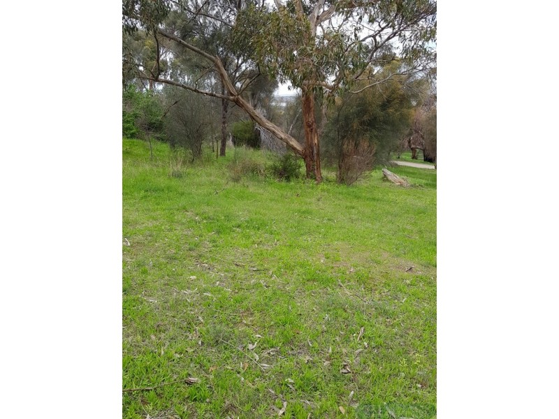 18 Thomas Road, American River SA 5221