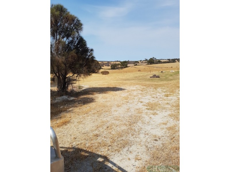 1440 Redbanks Road, American River SA 5221