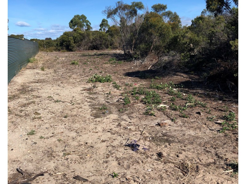 75 Second Street, Sapphiretown SA 5222