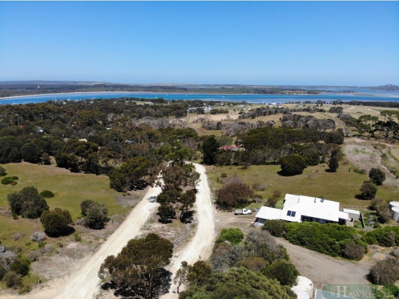13 Longview Road, American River SA 5221