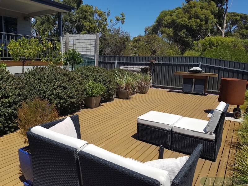 18 Nepean Esplanade, Nepean Bay SA 5223