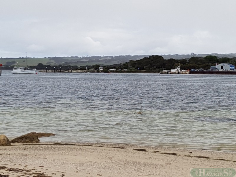 52 Main Street, Sapphiretown SA 5222