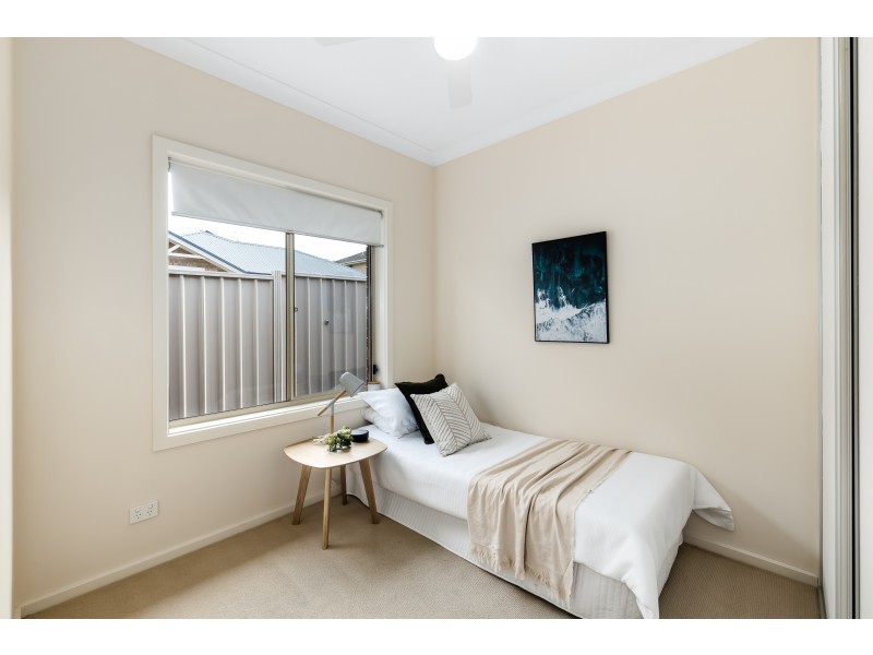 7 Bishops Hill Road, Happy Valley SA 5159