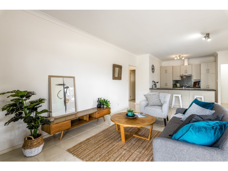 7 Bishops Hill Road, Happy Valley SA 5159