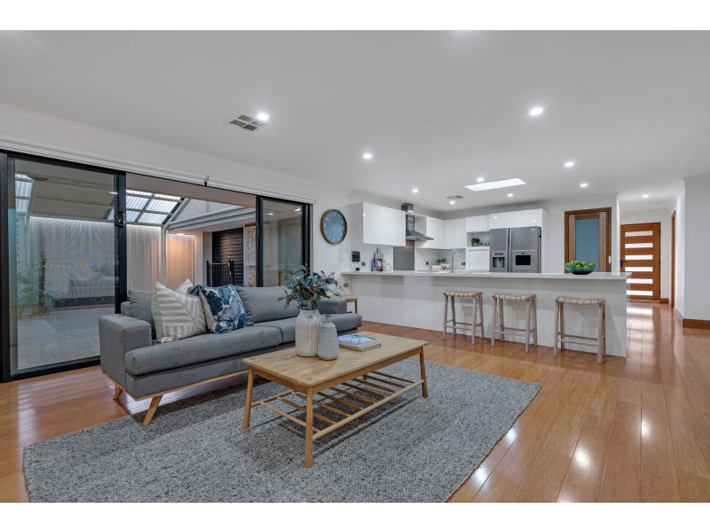 24 Broadbeach Drive, Maslin Beach SA 5170