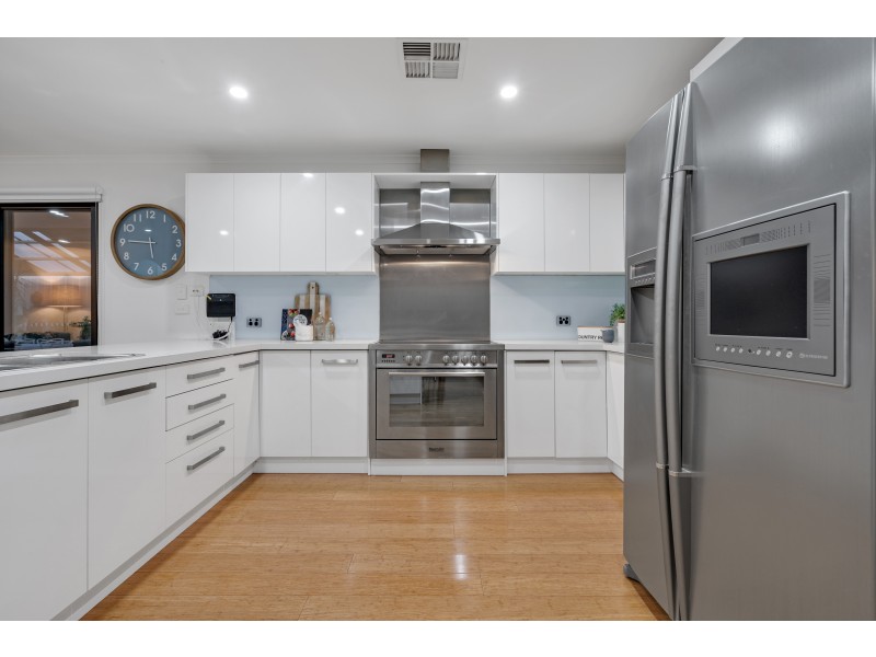 24 Broadbeach Drive, Maslin Beach SA 5170