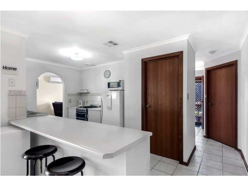 18 Ormiston Road, Morphett Vale SA 5162