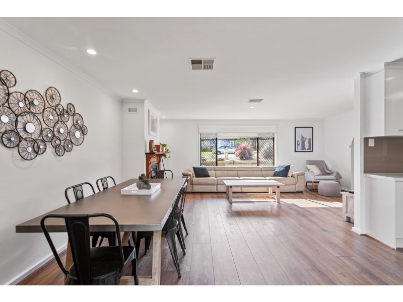 12 Irvine Street, Port Noarlunga SA 5167