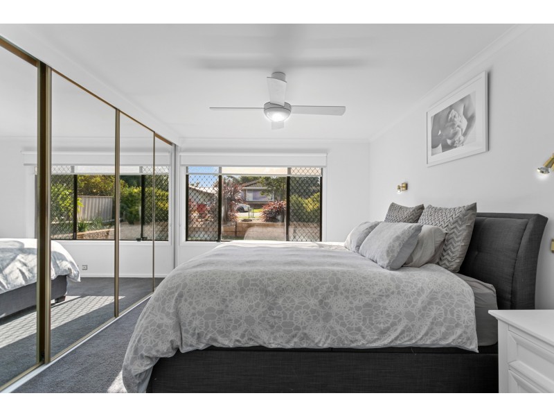 12 Irvine Street, Port Noarlunga SA 5167