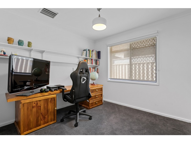 12 Irvine Street, Port Noarlunga SA 5167
