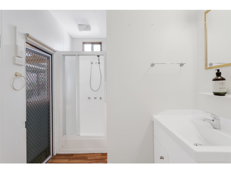 Cabin 147 Woodcroft/Lot 1 Bains Road, Woodcroft SA 5162