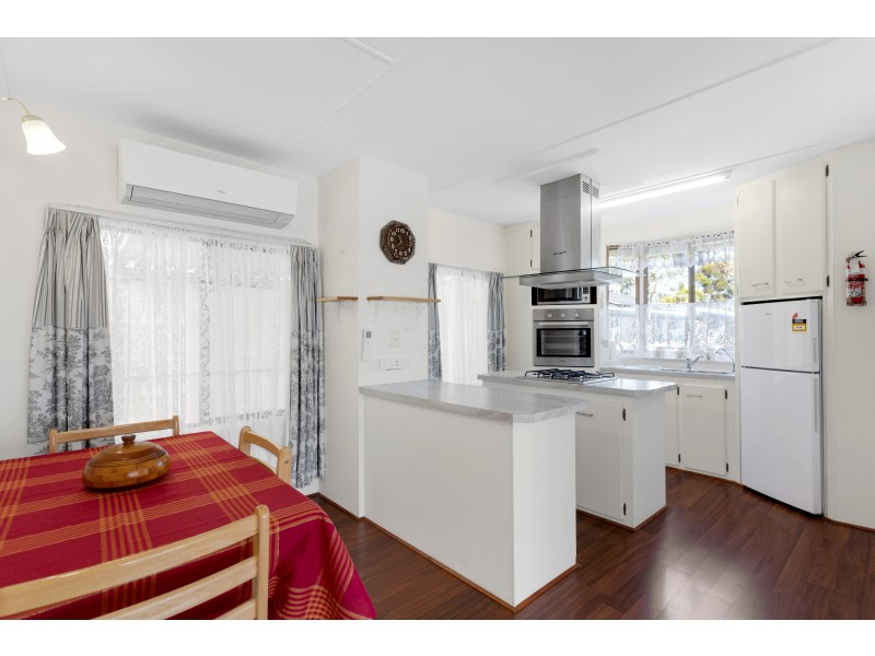 Cabin 147 Woodcroft/Lot 1 Bains Road, Woodcroft SA 5162