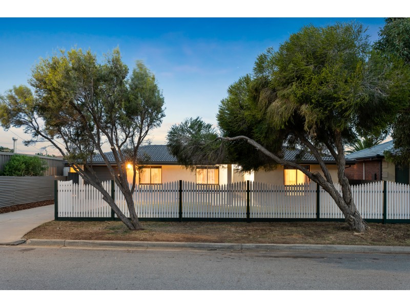 4 Baxter Road, Seaford SA 5169