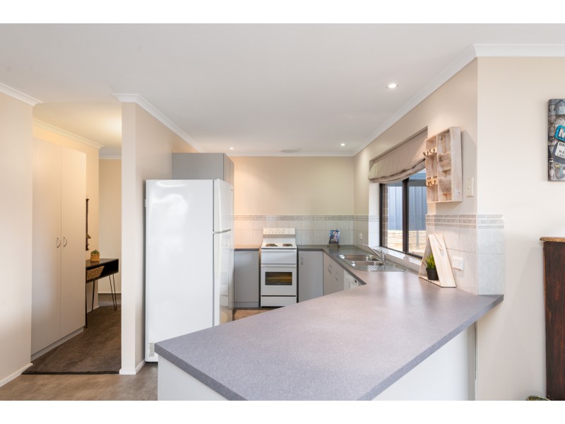 97 Emmerson Drive, Morphett Vale SA 5162