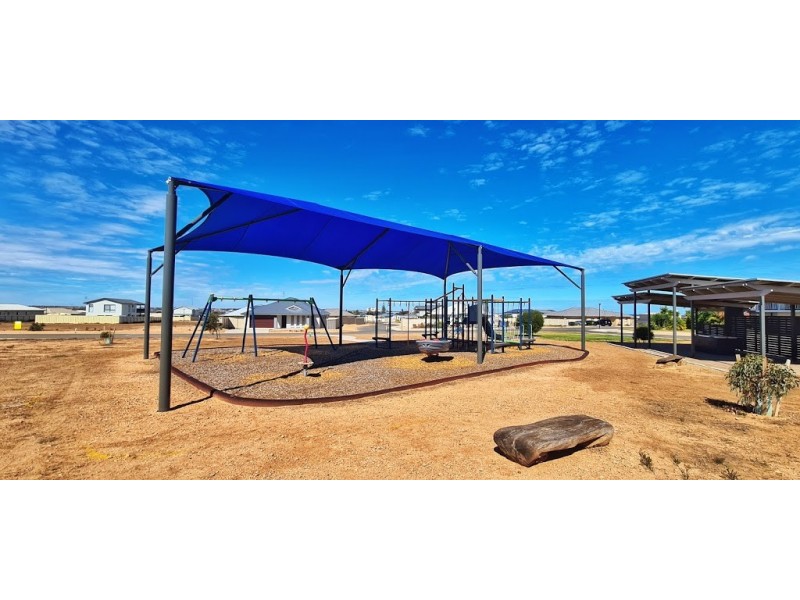 14 Meander Way, North Beach SA 5556