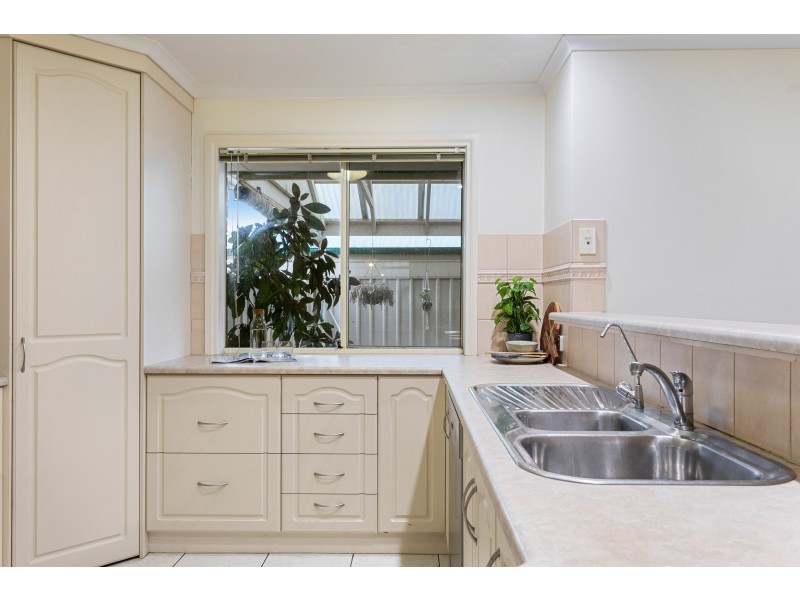25 McGuire Court, Hackham SA 5163