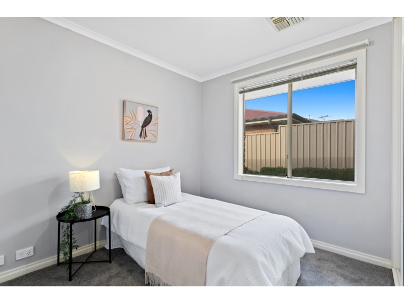 25 McGuire Court, Hackham SA 5163