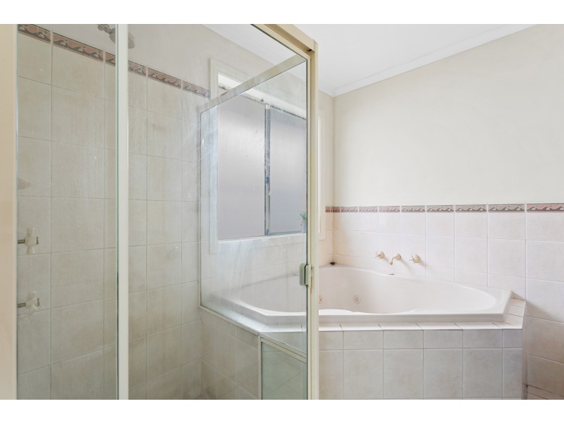25 McGuire Court, Hackham SA 5163