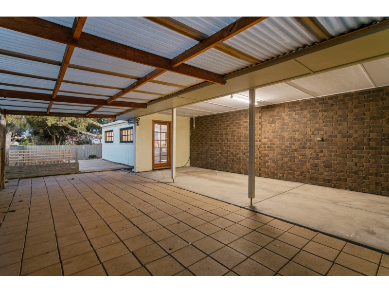 5 Watcombe Street, Moana SA 5169