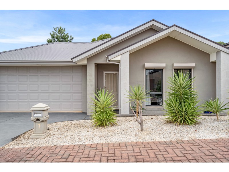 7 Madeleine Close, Morphett Vale SA 5162