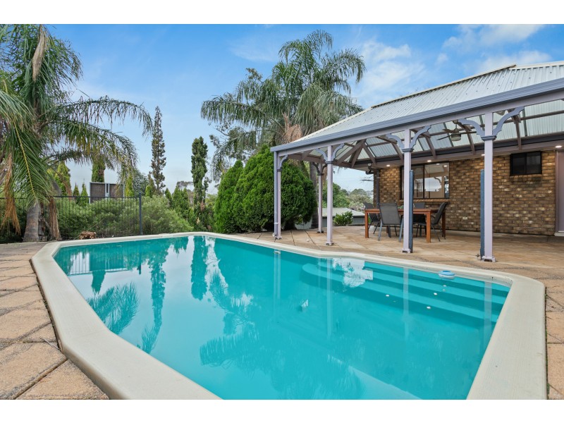 23 Tania Drive, Aberfoyle Park SA 5159