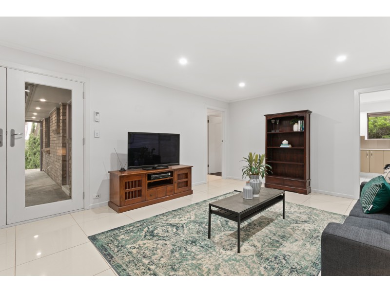 23 Tania Drive, Aberfoyle Park SA 5159