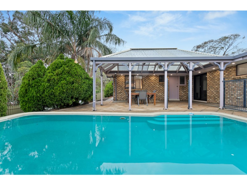 23 Tania Drive, Aberfoyle Park SA 5159