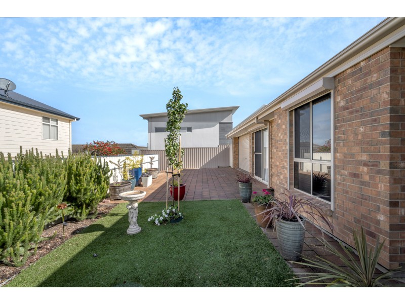 1 Maturin Avenue, Christies Beach SA 5165