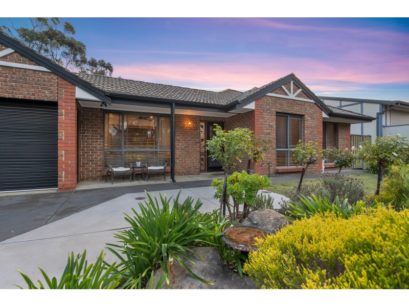 1 Pritchard Court, Flagstaff Hill SA 5159