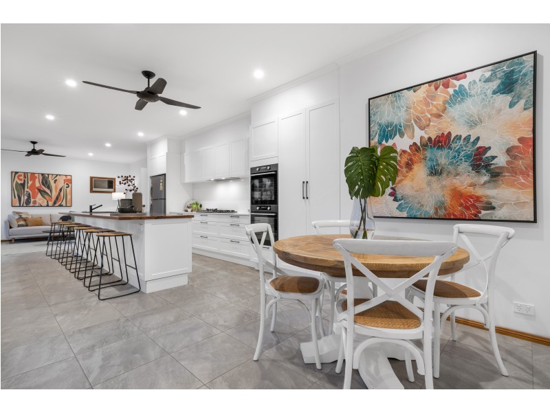 1 Pritchard Court, Flagstaff Hill SA 5159