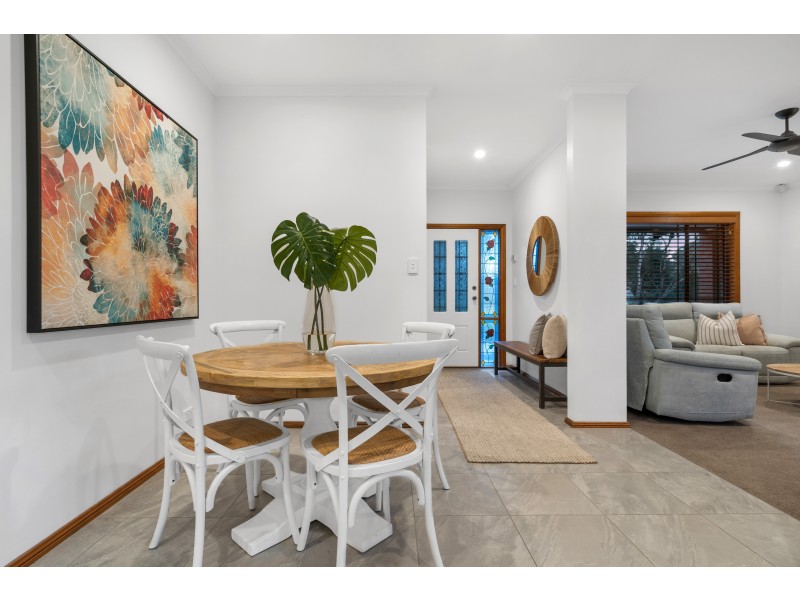 1 Pritchard Court, Flagstaff Hill SA 5159