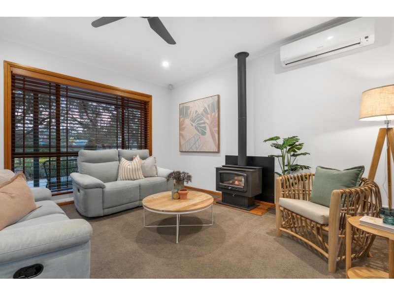 1 Pritchard Court, Flagstaff Hill SA 5159